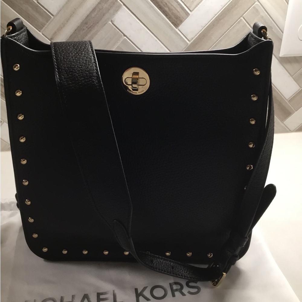 Beautiful Michael Kors Leather Bag